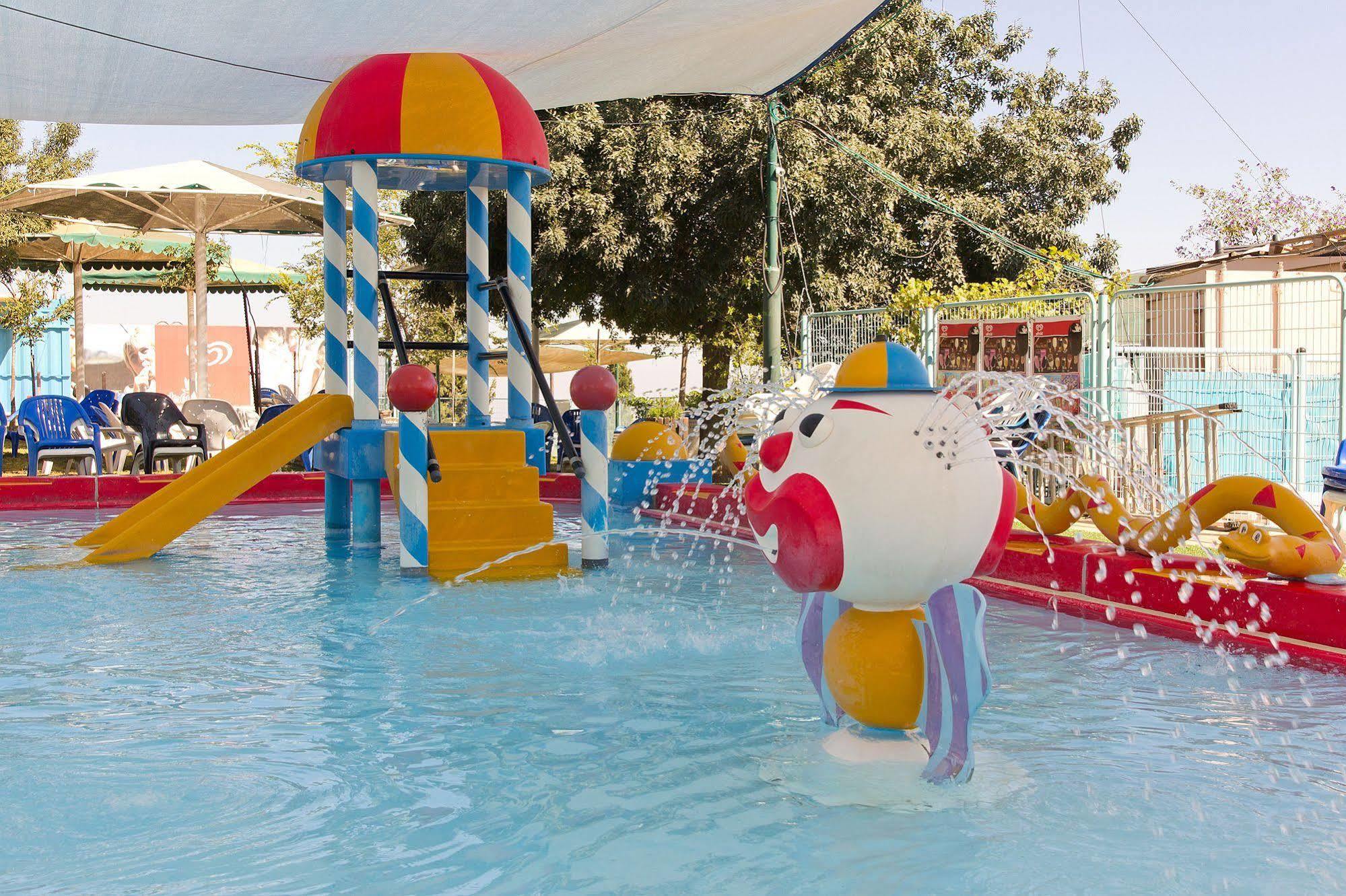 Shoresh Green Hills Family Suites Hotel Exterior foto